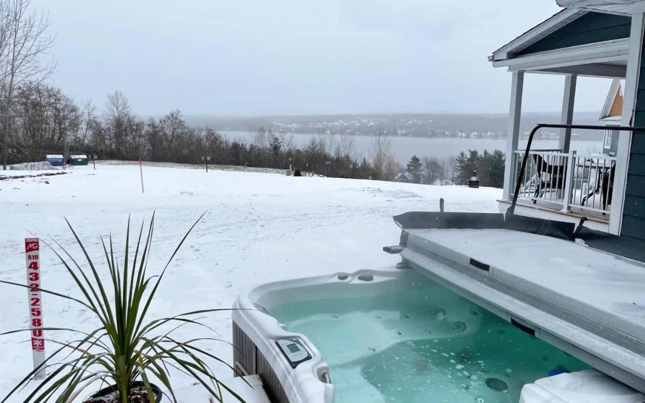 Location Au Sommet Du Lac Magog ภายนอก รูปภาพ